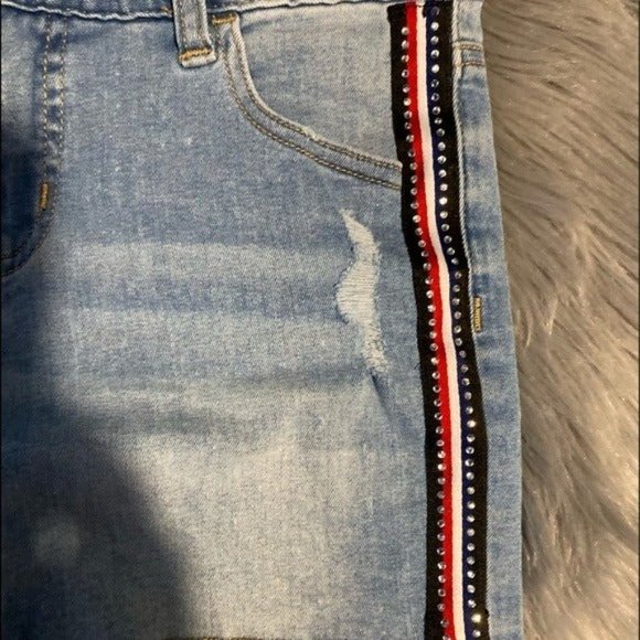 Justice Demin Embellished Stud Shorts Size 14 - Picture 3 of 4